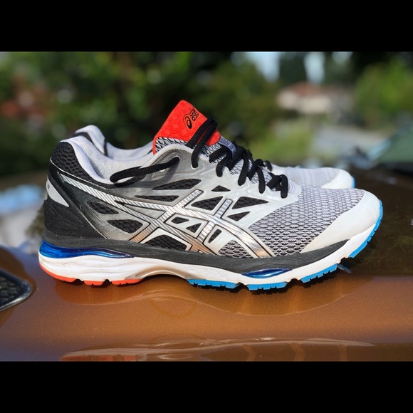 Asics - Picture 2 of 4